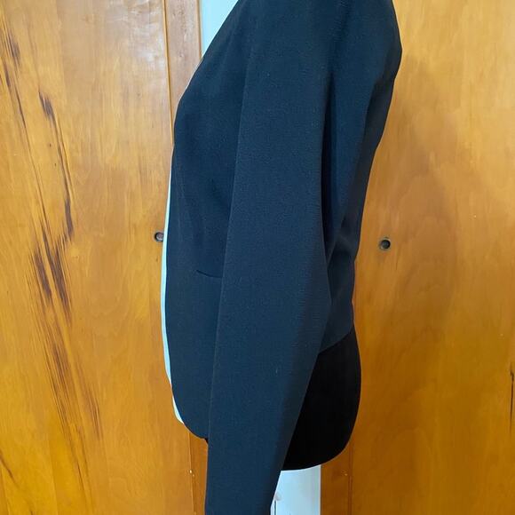 NWT Black Cropped Blazer Jacket White Accent Hot Pink Lining Longer in Front - Picture 7 of 10